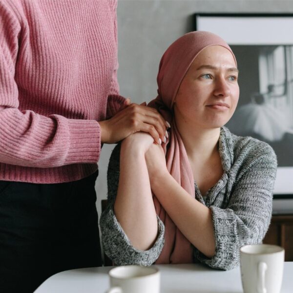 Acompañando a un ser querido con cáncer de mama: guía emocional