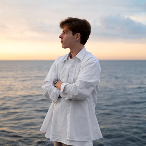 Cómo las expectativas sociales afectan la salud emocional masculina